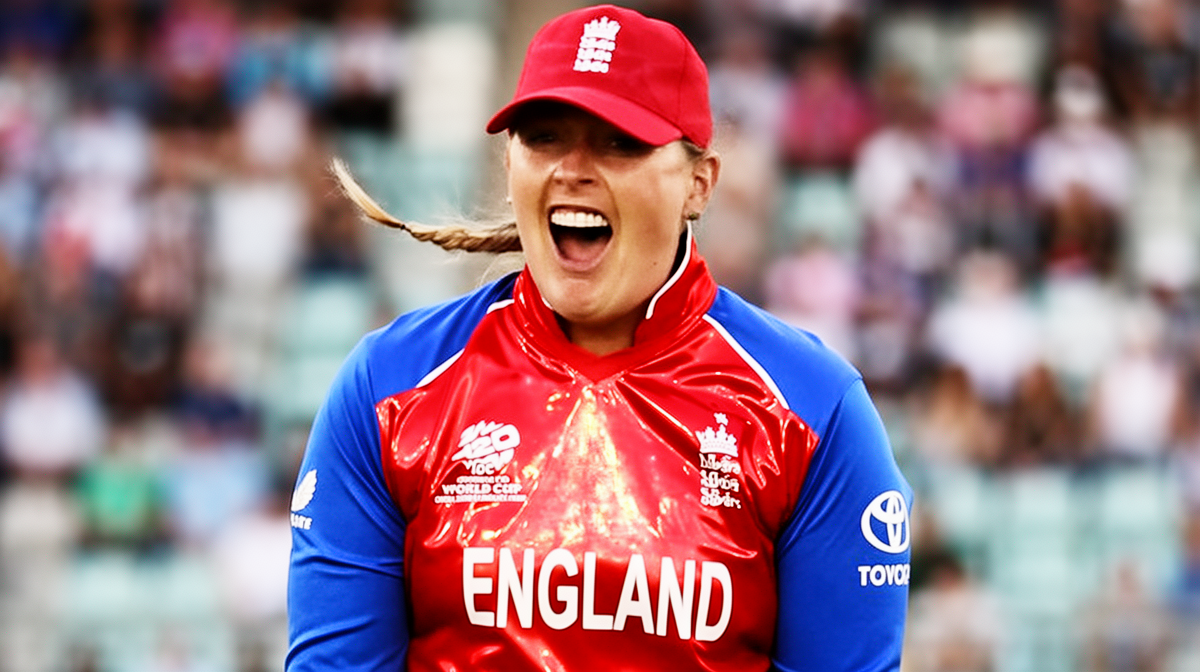 188金宝博 - 女子T20世界杯：英格兰如何靠努力与闪亮外套提升防守 - 188金宝博
